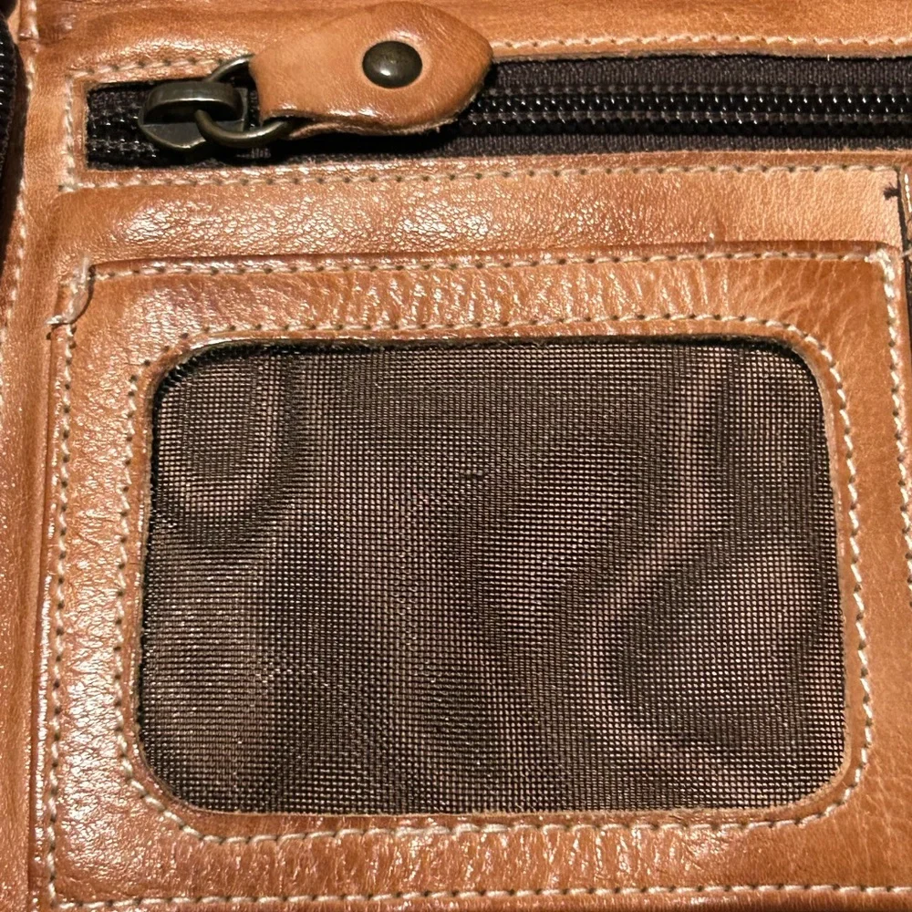 Tan Leather Women's Bag With Strap — Classic Tan
